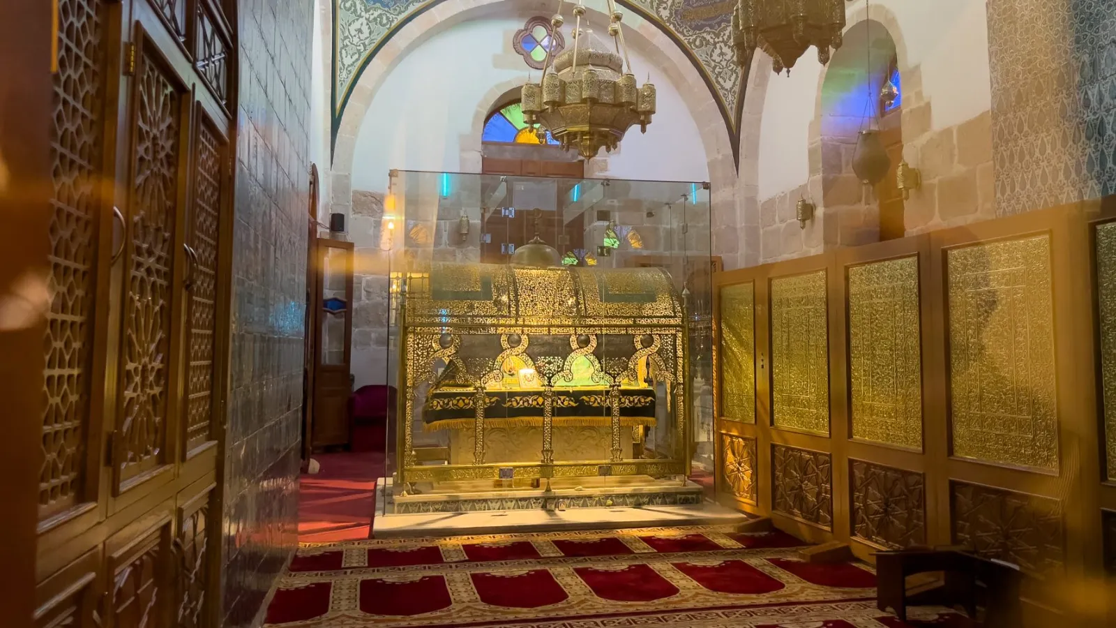 Muhyiddin İbn Arabî Camii Ve Türbesi