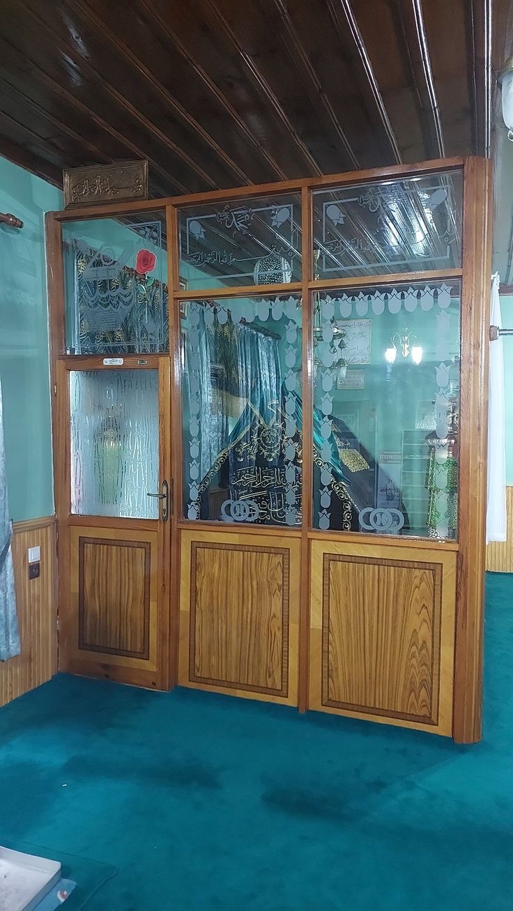 K‘B B. MÂLİK R.A.