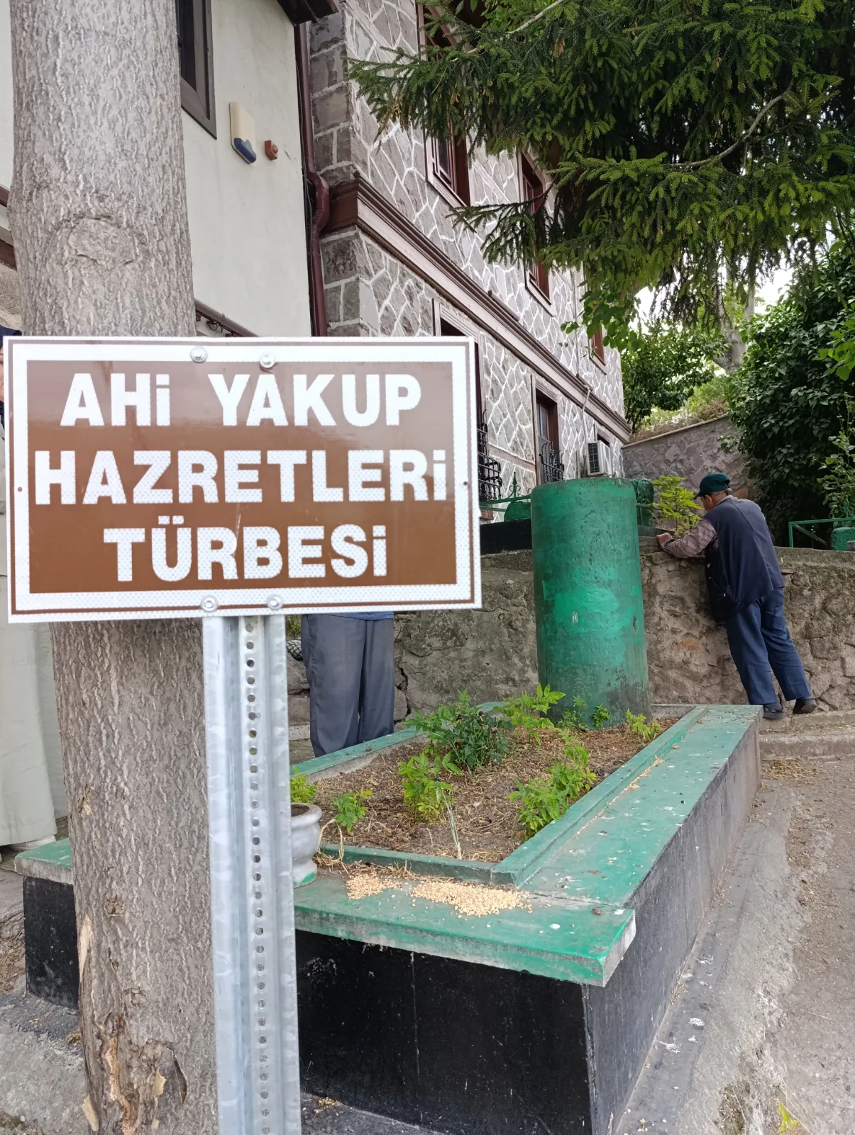 Gül Baba Türbesi,Ahi Yakup Cami Ve Türbesi fotoğraf 3