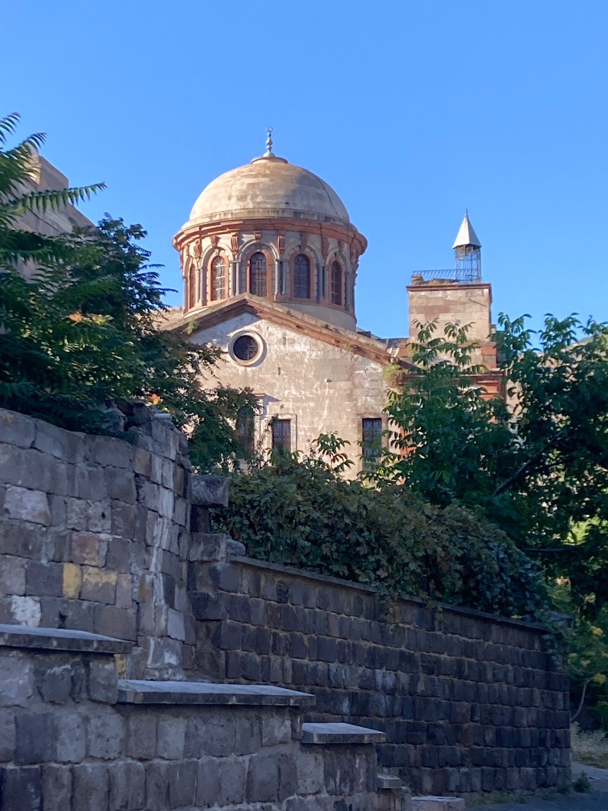 Yaman Dede, Yanar Dede, Yanan Dede Abdülkadir Keçeoğlu Makamı