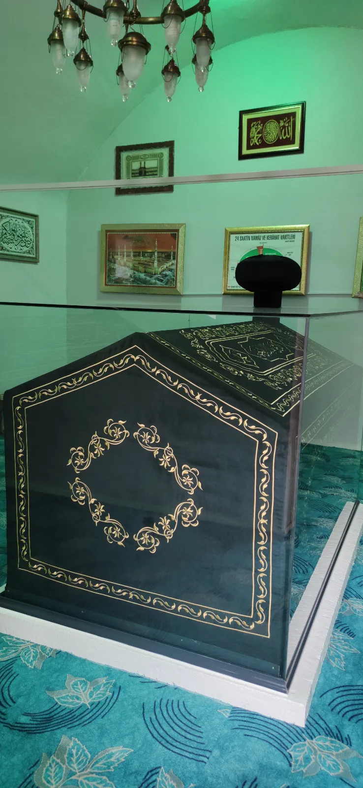 Seyyid Kutbittin Turbesi Ve Camii